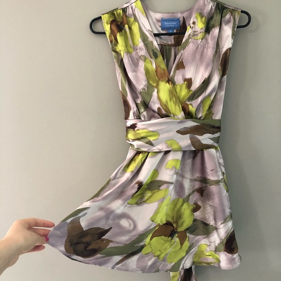 Vera Wang Top - Picture 3 of 8